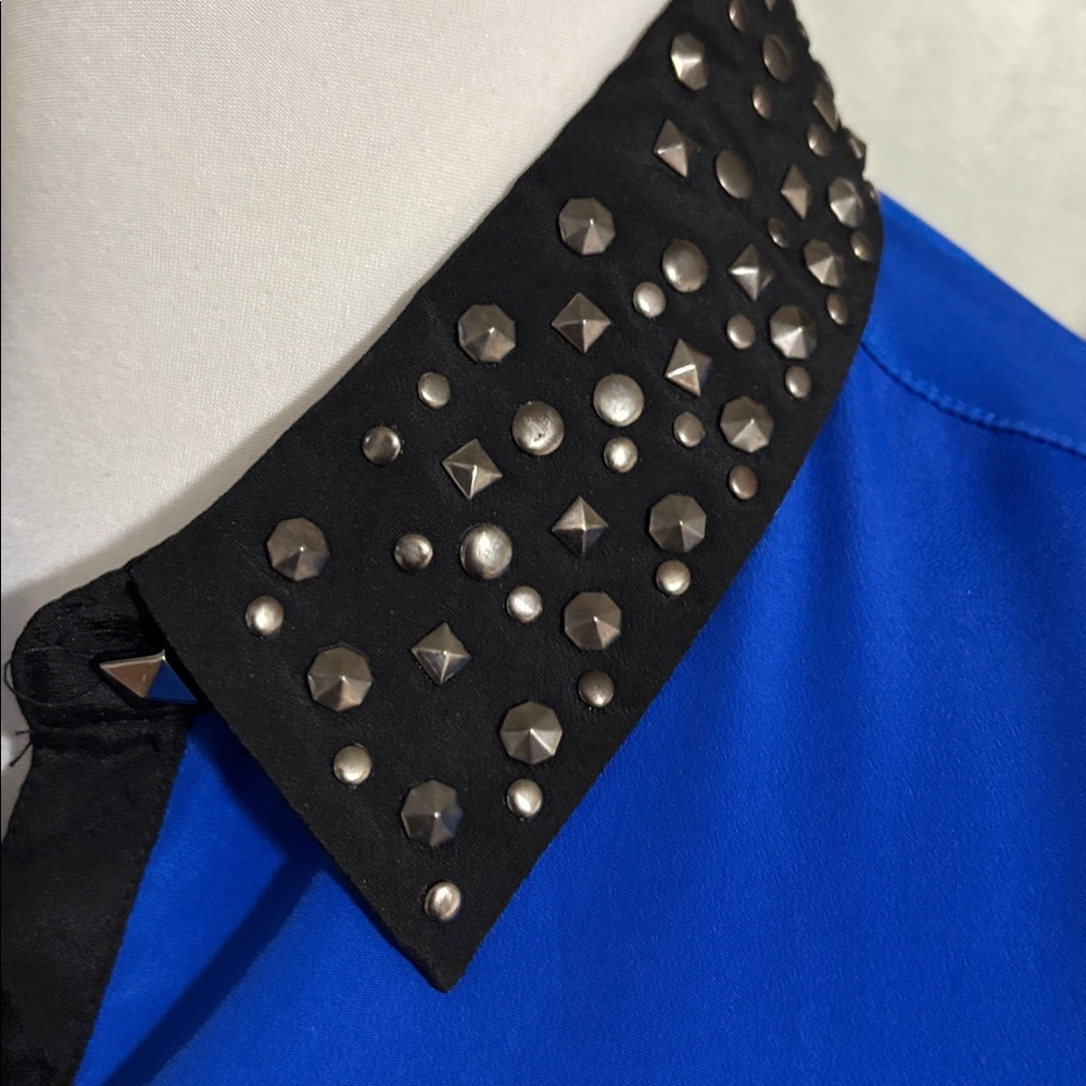 Rock & Republic Blue Button Down Shirt Black Studded Collar - Picture 5 of 6